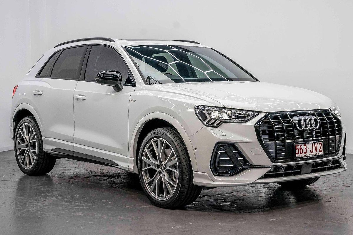 2023 Audi Q3 40 TFSI S Line F3