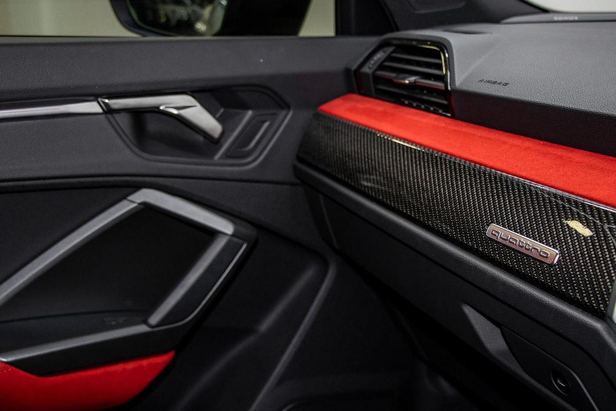 2022 Audi RS Q3 F3