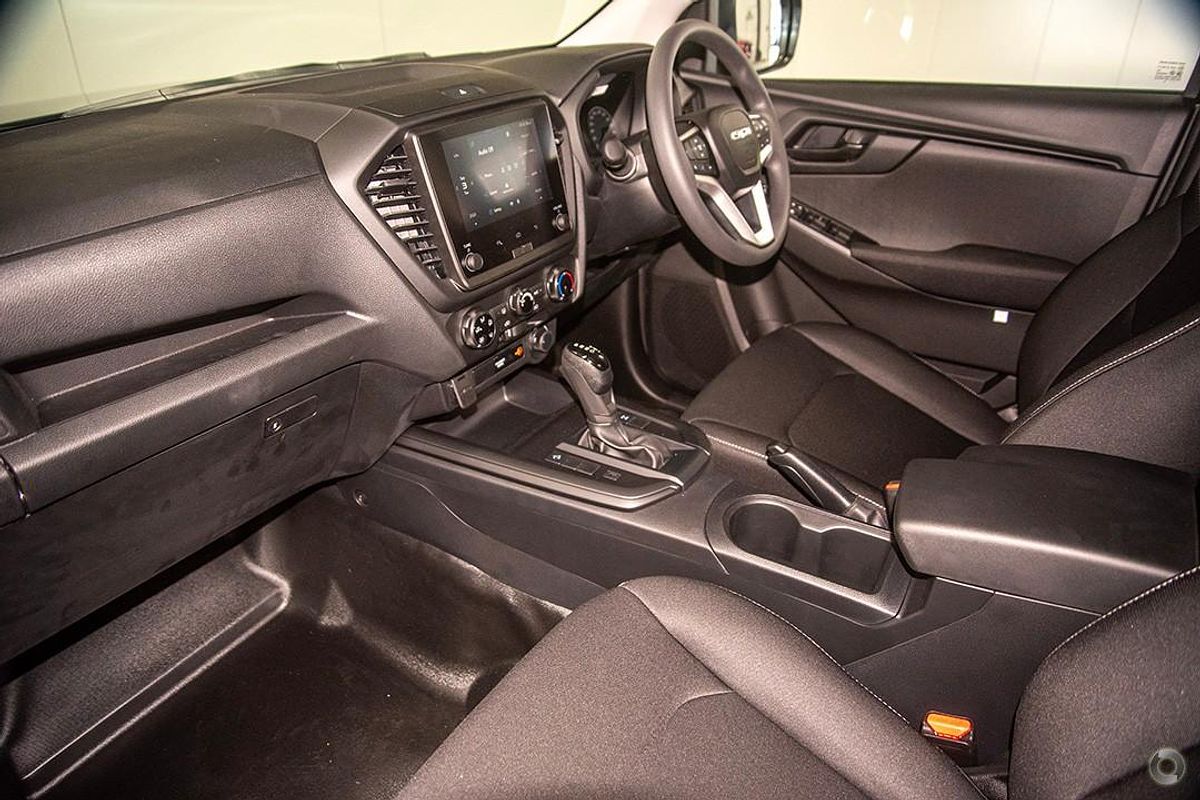 2024 Isuzu D-MAX SX 4X4