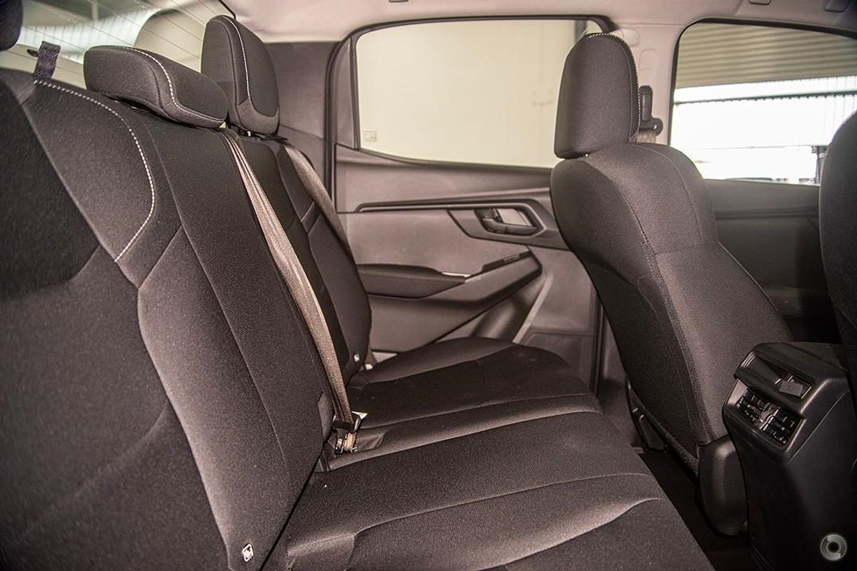 2024 Isuzu D-MAX SX 4X4