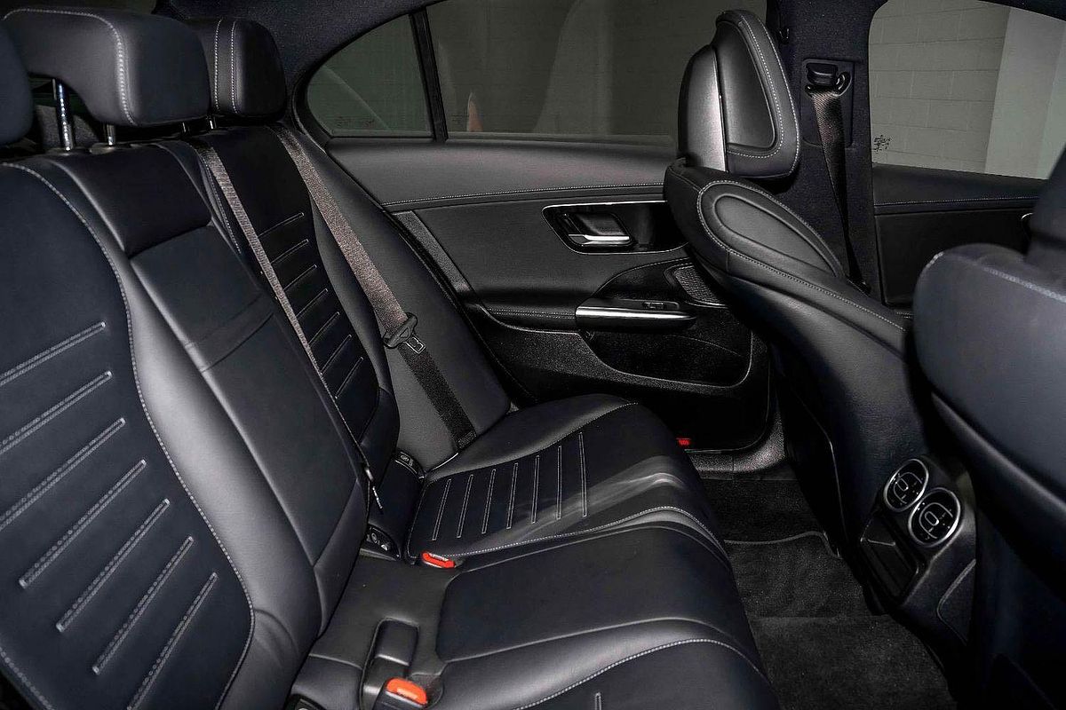 2023 Mercedes-Benz C-Class C300 W206