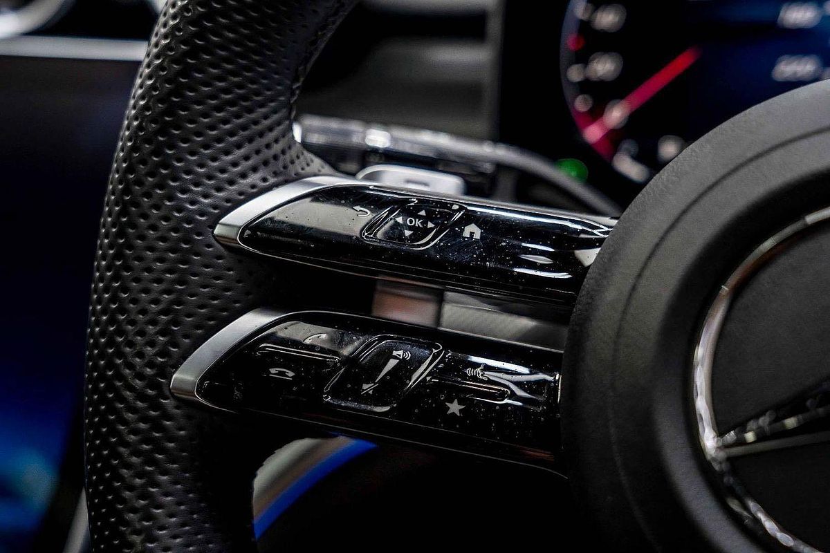 2023 Mercedes-Benz C-Class C300 W206