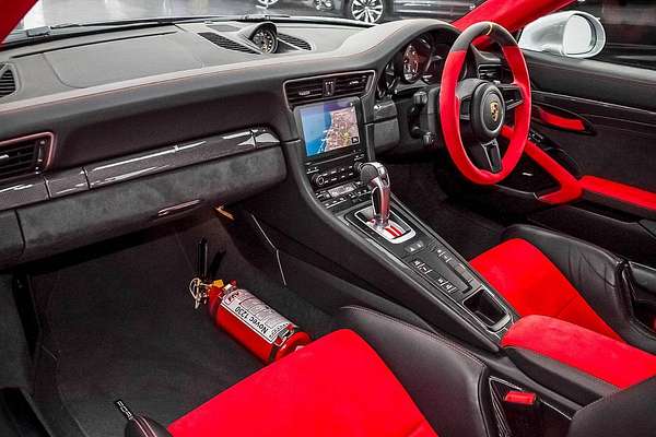 2018 Porsche 911 GT2 RS 991 II