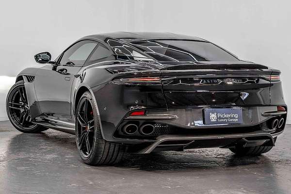 2022 Aston Martin DBS
