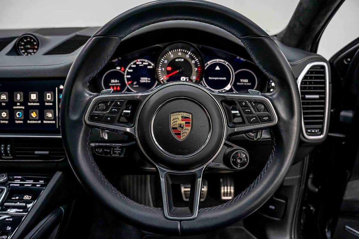 2023 Porsche Cayenne GTS 9YB