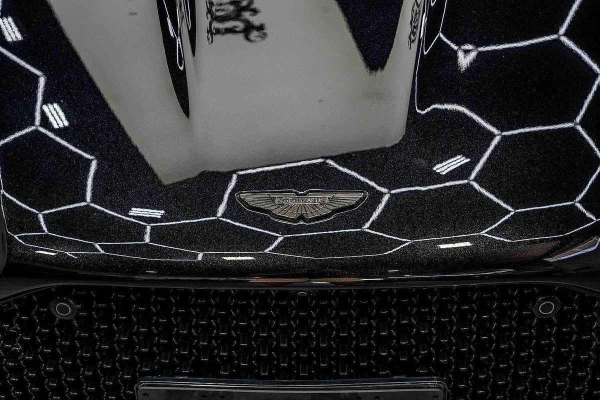 2022 Aston Martin DBS