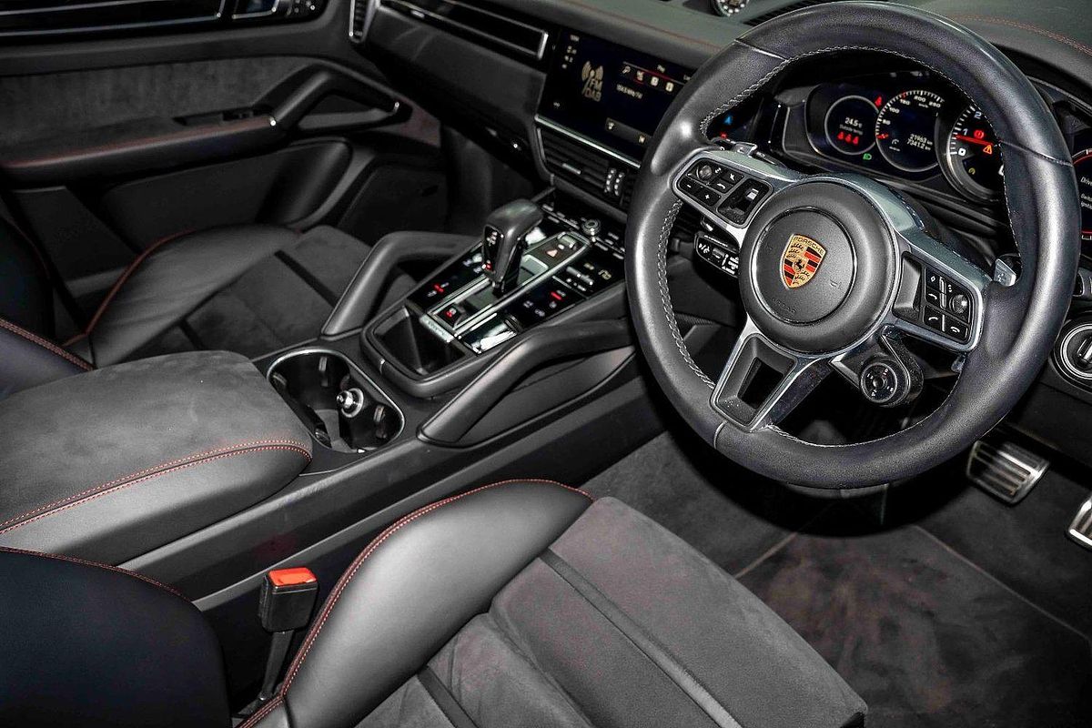 2022 Porsche Cayenne GTS 9YB