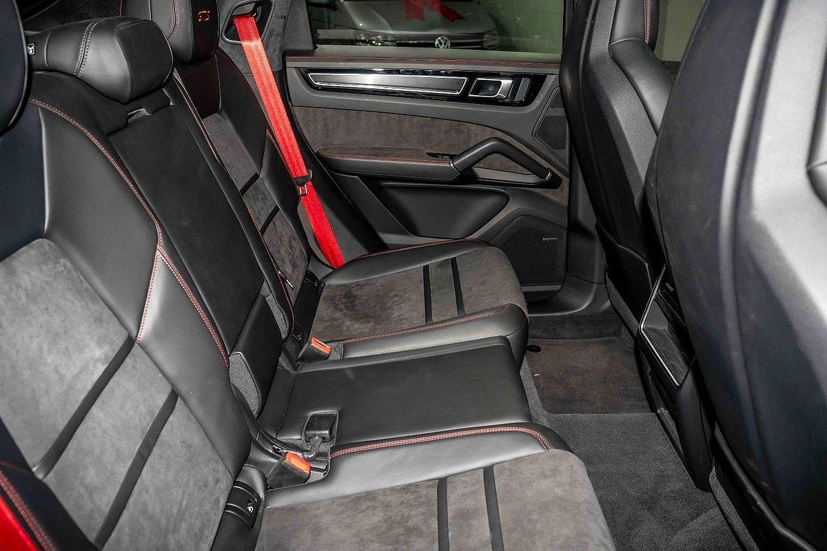 2022 Porsche Cayenne GTS 9YB