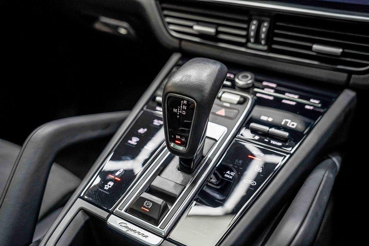 2022 Porsche Cayenne GTS 9YB