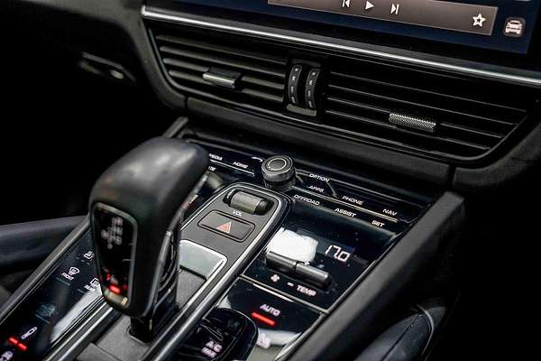 2022 Porsche Cayenne GTS 9YB