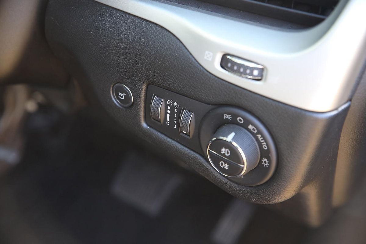 2017 Jeep Cherokee Longitude KL