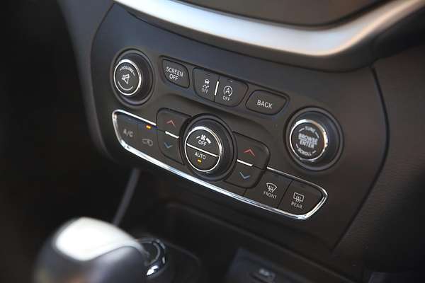 2017 Jeep Cherokee Longitude KL