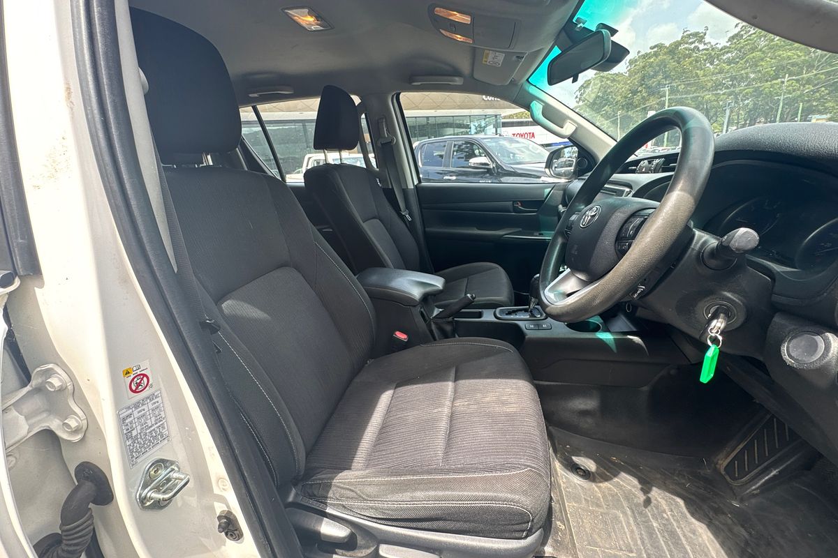 2019 Toyota Hilux SR GUN126R 4X4