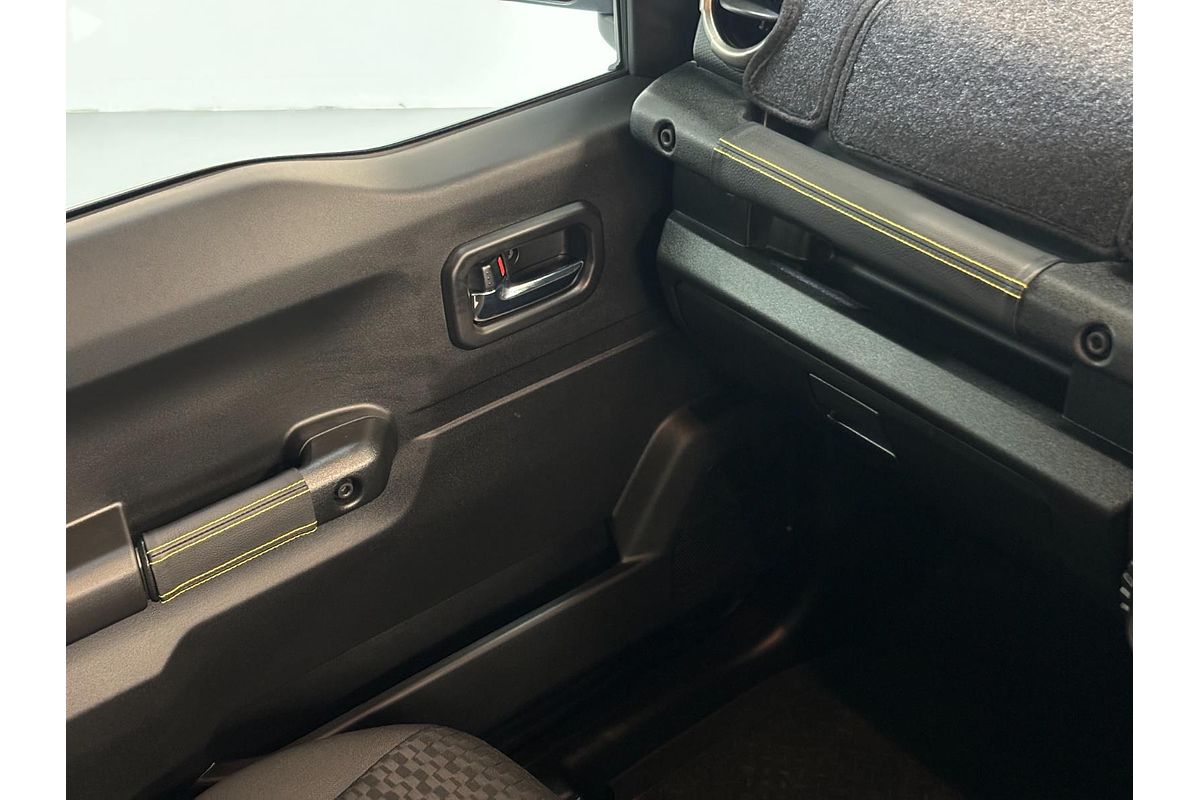 2023 Suzuki Jimny GLX GJ