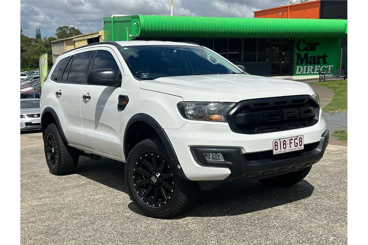 2016 Ford EVEREST AMBIENTE UA