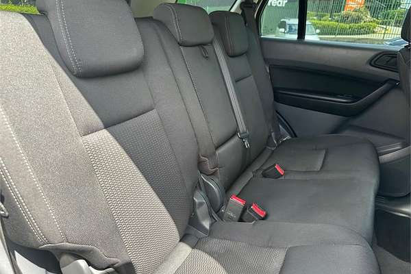 2016 Ford EVEREST AMBIENTE UA