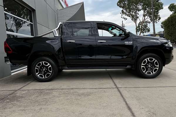 2020 Toyota Hilux SR5 GUN126R 4X4