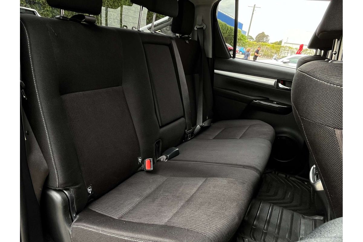 2020 Toyota Hilux SR5 GUN126R 4X4