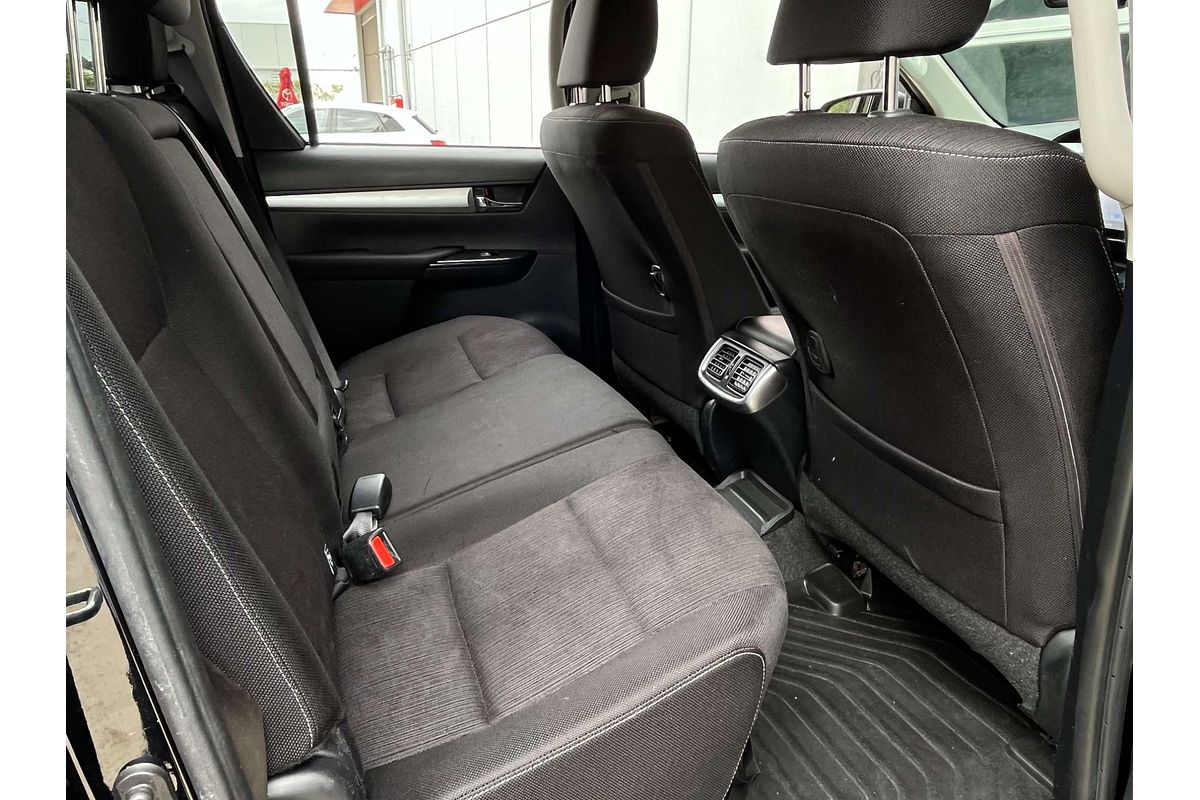 2020 Toyota Hilux SR5 GUN126R 4X4