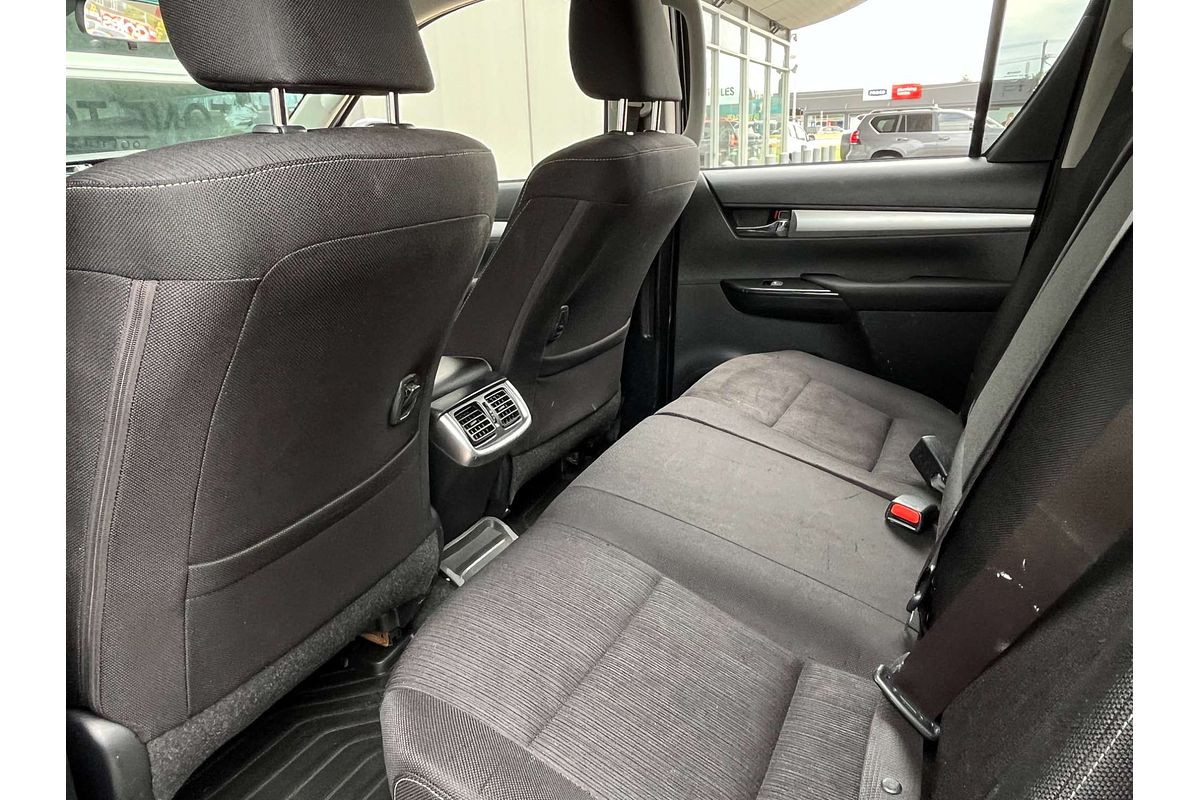 2020 Toyota Hilux SR5 GUN126R 4X4