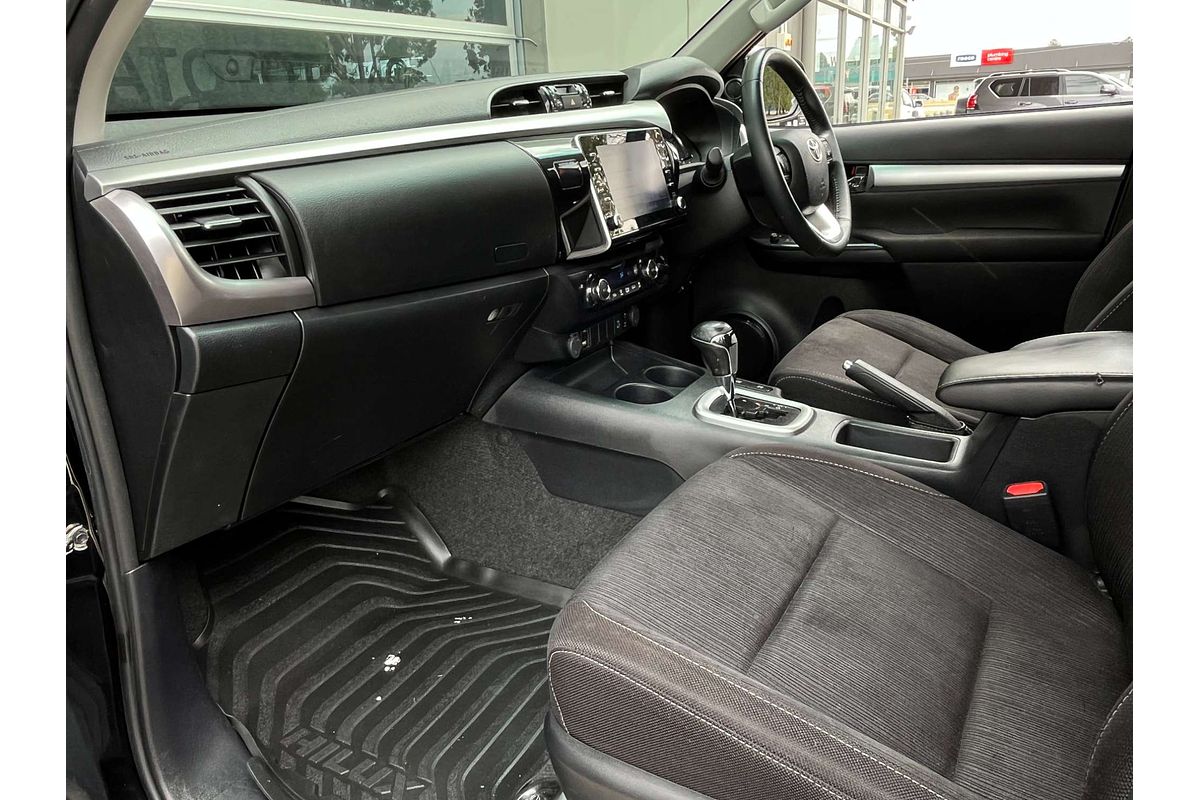 2020 Toyota Hilux SR5 GUN126R 4X4