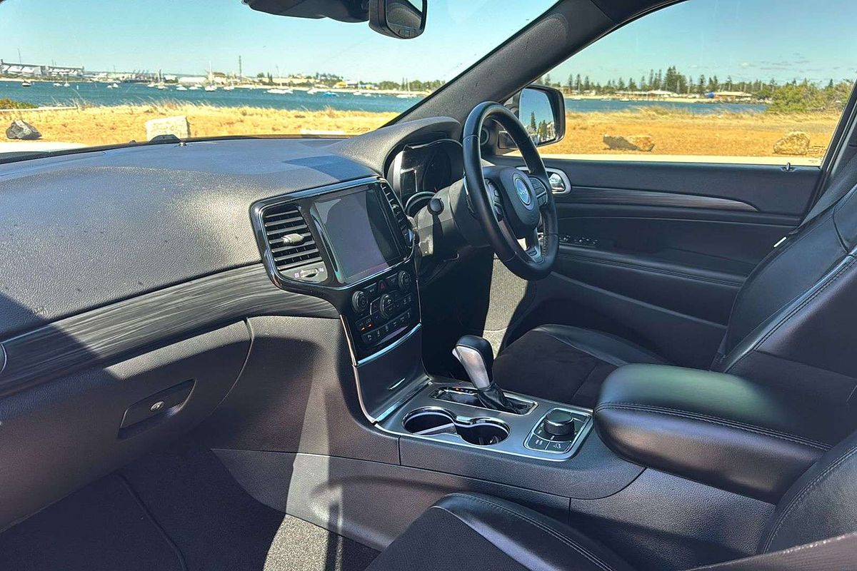 2020 Jeep Grand Cherokee Night Eagle WK