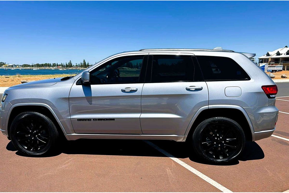 2020 Jeep Grand Cherokee Night Eagle WK