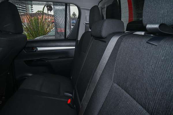 2019 Toyota Hilux SR5 GUN126R 4X4