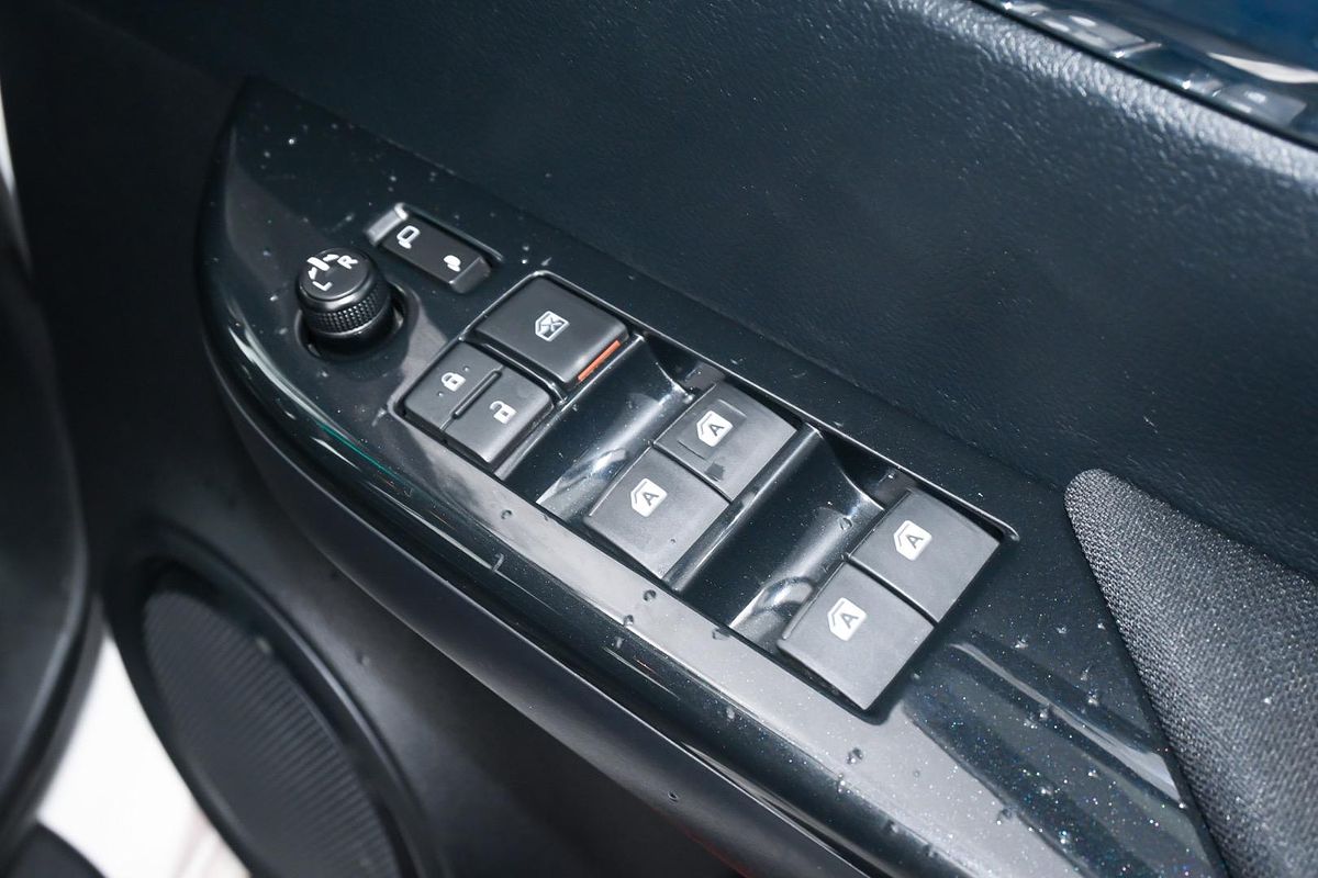2019 Toyota Hilux SR5 GUN126R 4X4