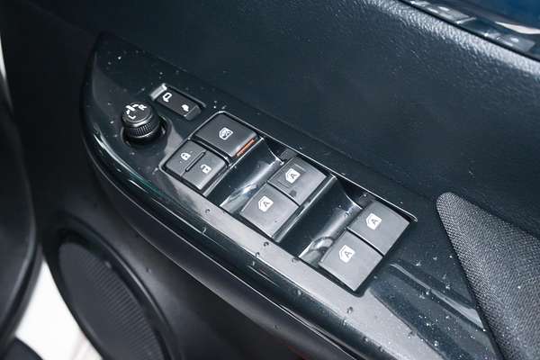 2019 Toyota Hilux SR5 GUN126R 4X4