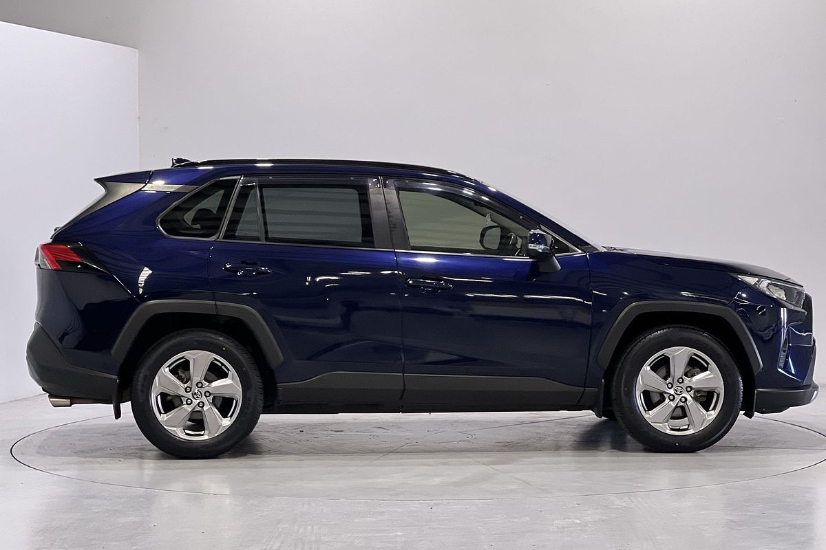2020 Toyota RAV4 GXL MXAA52R