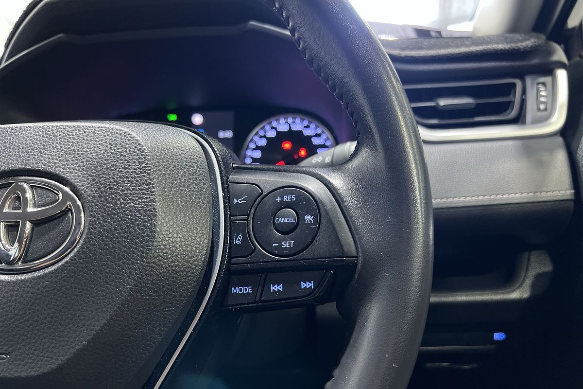 2020 Toyota RAV4 GXL MXAA52R