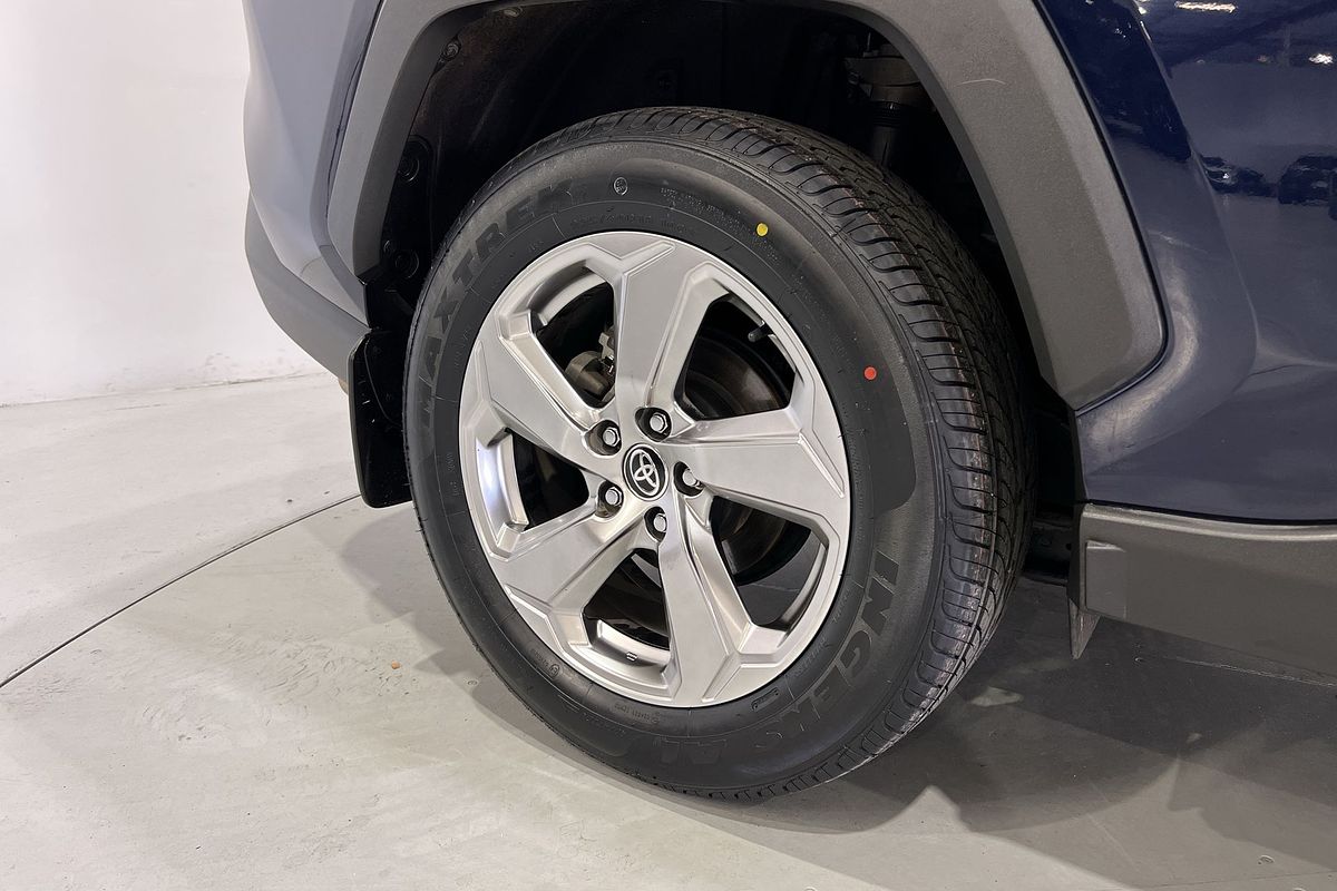 2020 Toyota RAV4 GXL MXAA52R