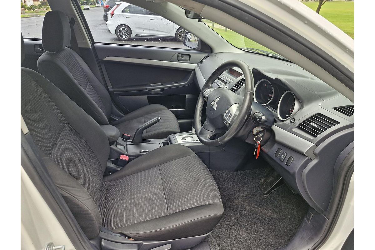 2011 Mitsubishi Lancer SX CJ