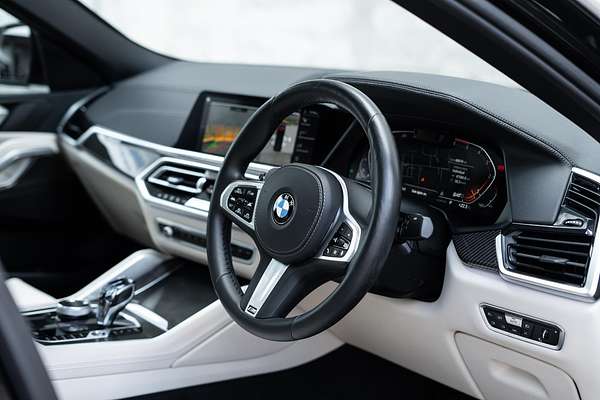 2020 BMW X6 xDrive30d M Sport G06