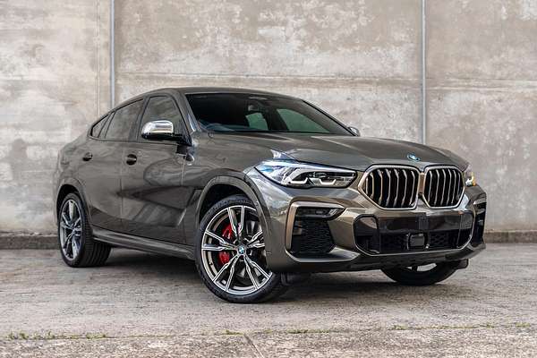 2022 BMW X6 M50i Pure G06