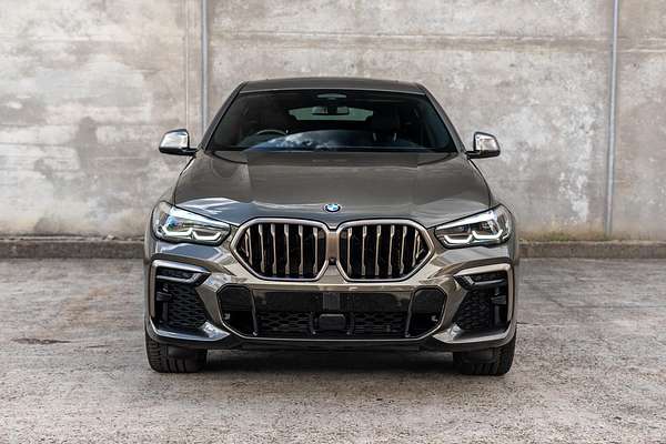 2022 BMW X6 M50i Pure G06