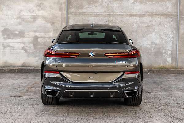2022 BMW X6 M50i Pure G06
