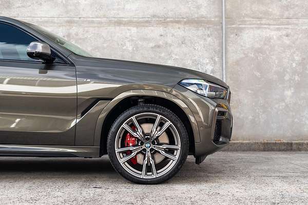 2022 BMW X6 M50i Pure G06