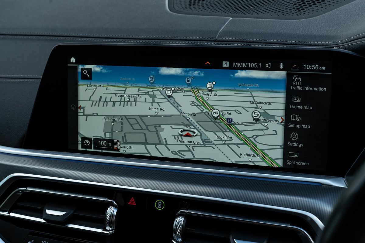 2022 BMW X6 M50i Pure G06