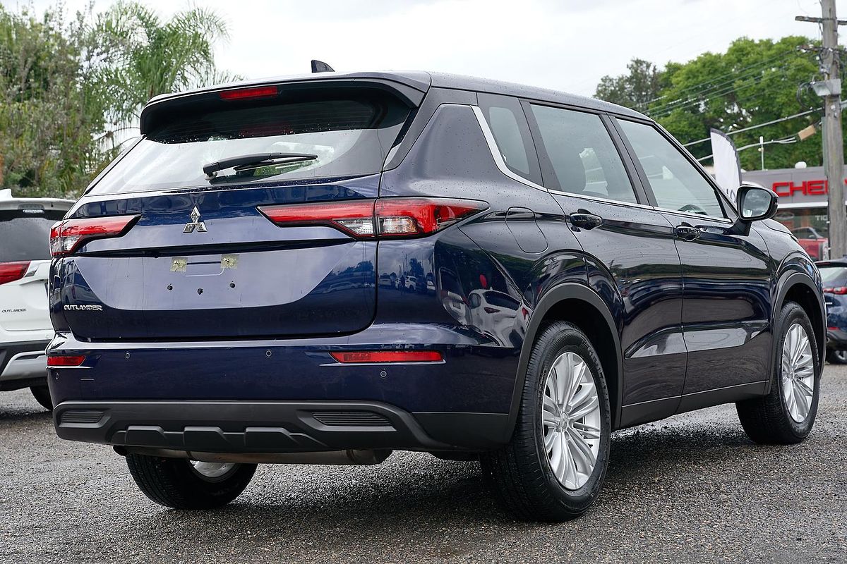 2024 Mitsubishi Outlander ES ZM