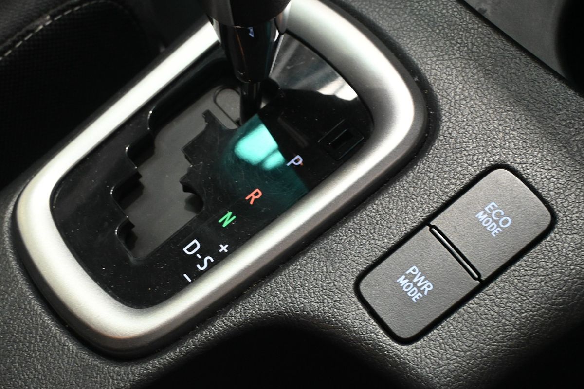 2016 Toyota Hilux SR5 GUN126R 4X4