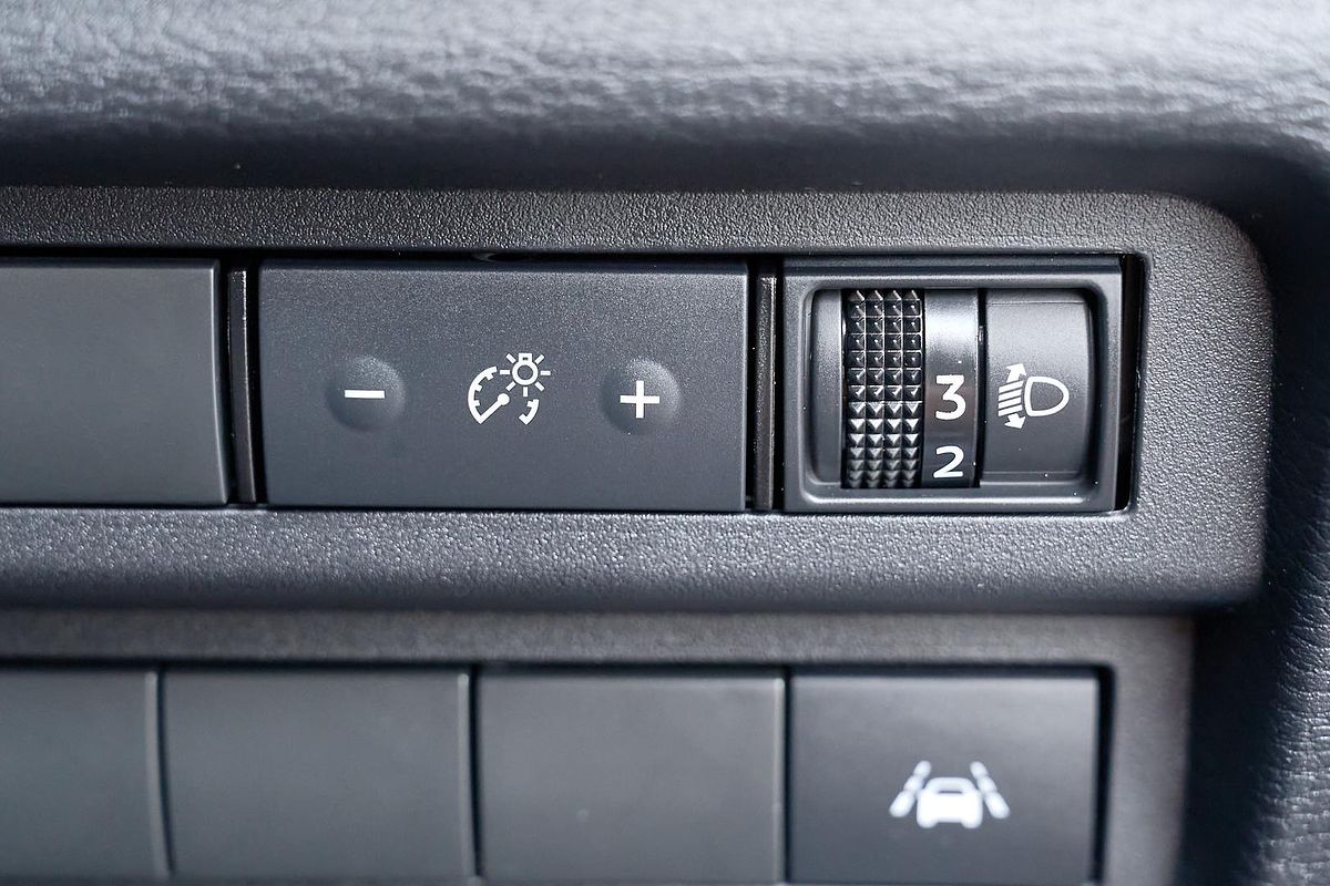2024 Mitsubishi Outlander ES ZM
