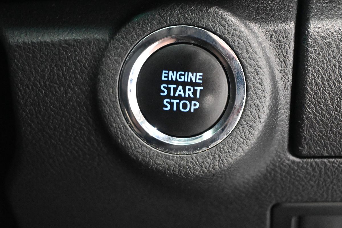2016 Toyota Hilux SR5 GUN126R 4X4