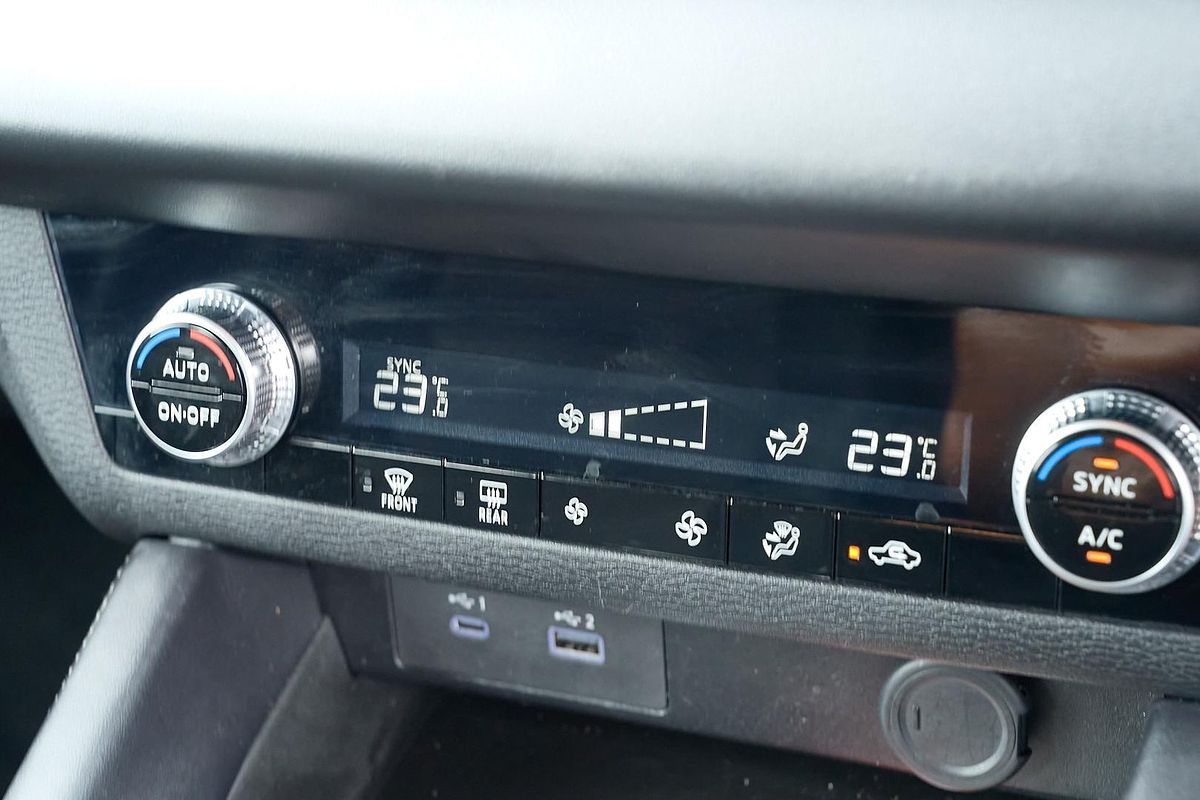 2024 Mitsubishi Outlander ES ZM