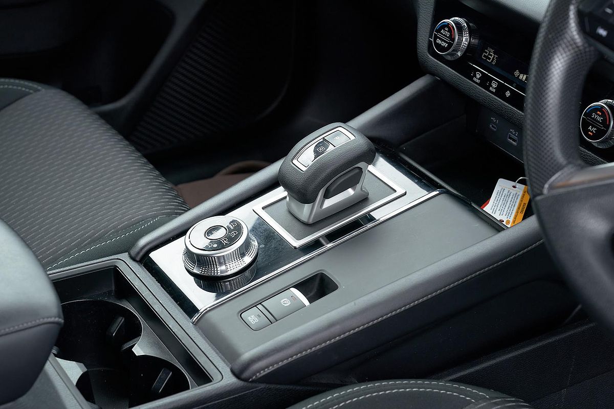 2024 Mitsubishi Outlander ES ZM