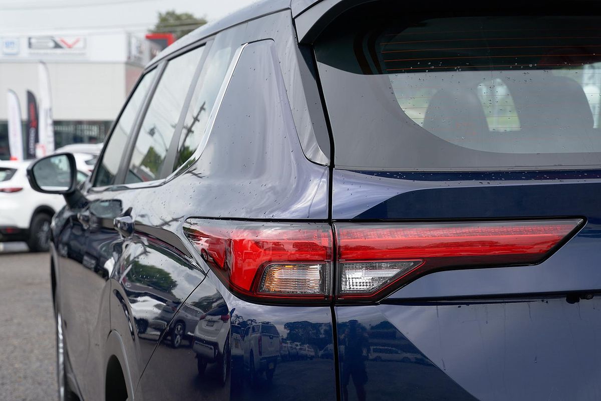 2024 Mitsubishi Outlander ES ZM