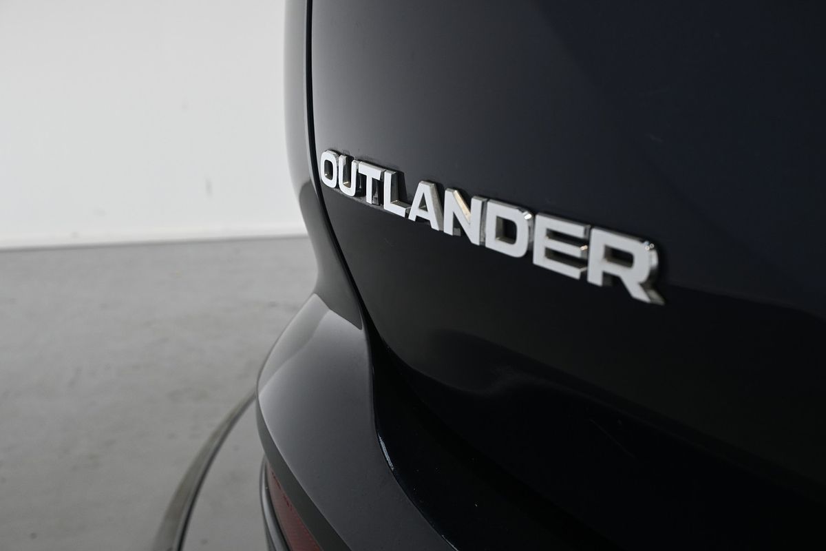 2021 Mitsubishi Outlander zl ZL2M46
