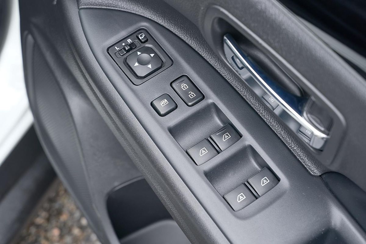 2020 Mitsubishi Outlander LS ZL