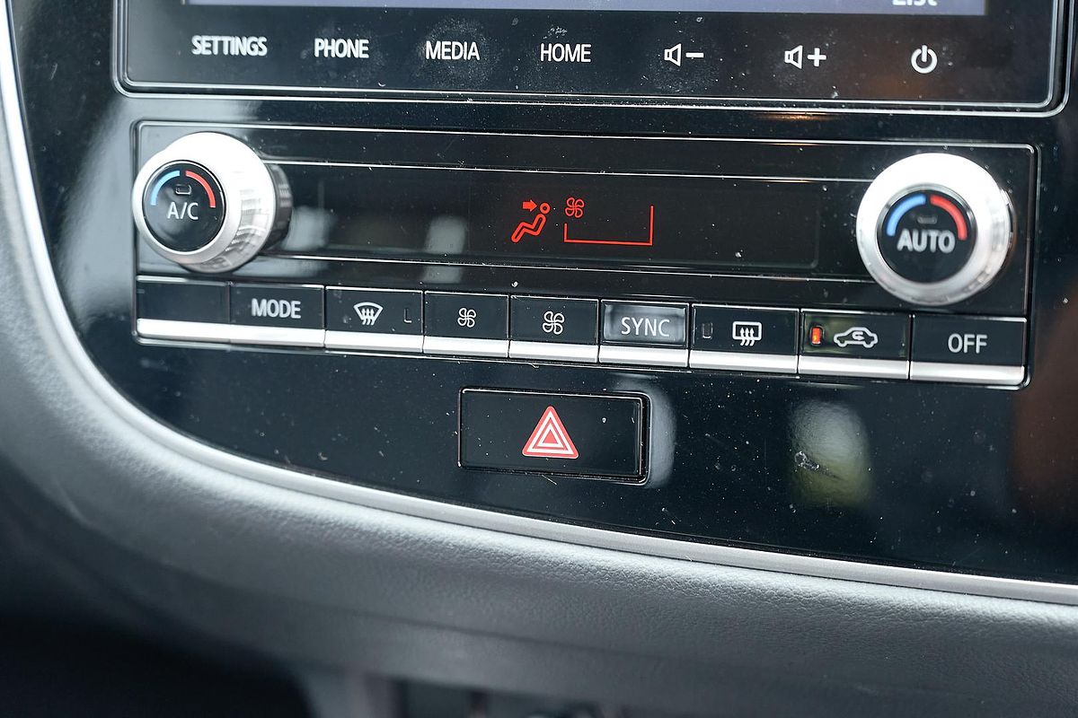 2020 Mitsubishi Outlander LS ZL